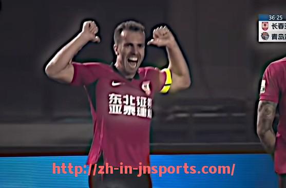 JN江南体育-法甲赛季最大比分比赛盘点：进球大战精彩回顾