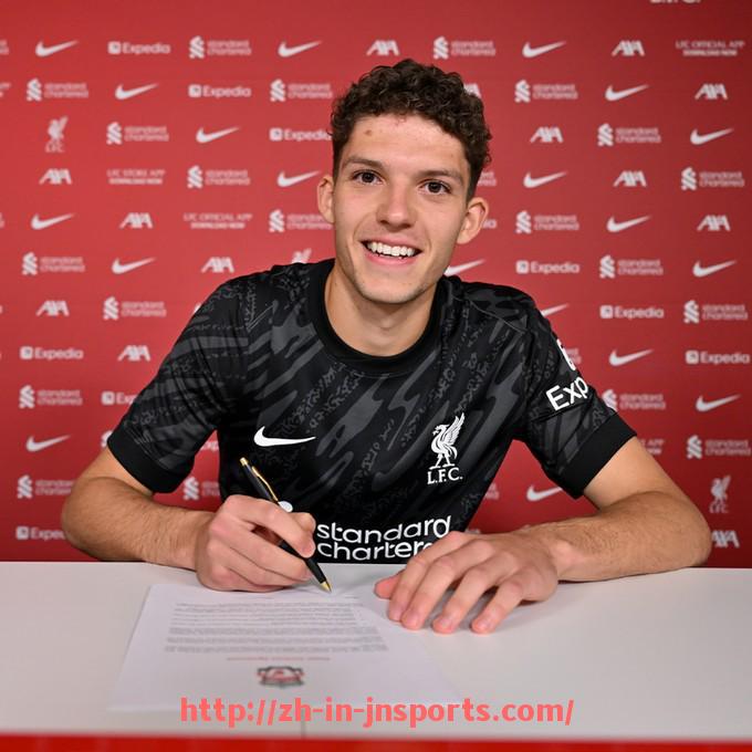 JN江南体育-22号晚中超联赛焦点大战:比赛详情与赛事回顾