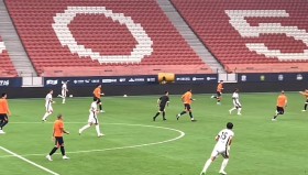 JN江南体育-意甲悲情球队的起伏历程与未来希望